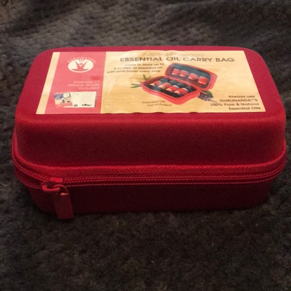 ⚜️Essential Oils Red Travel Case! NWT! - Picture 2 of 5